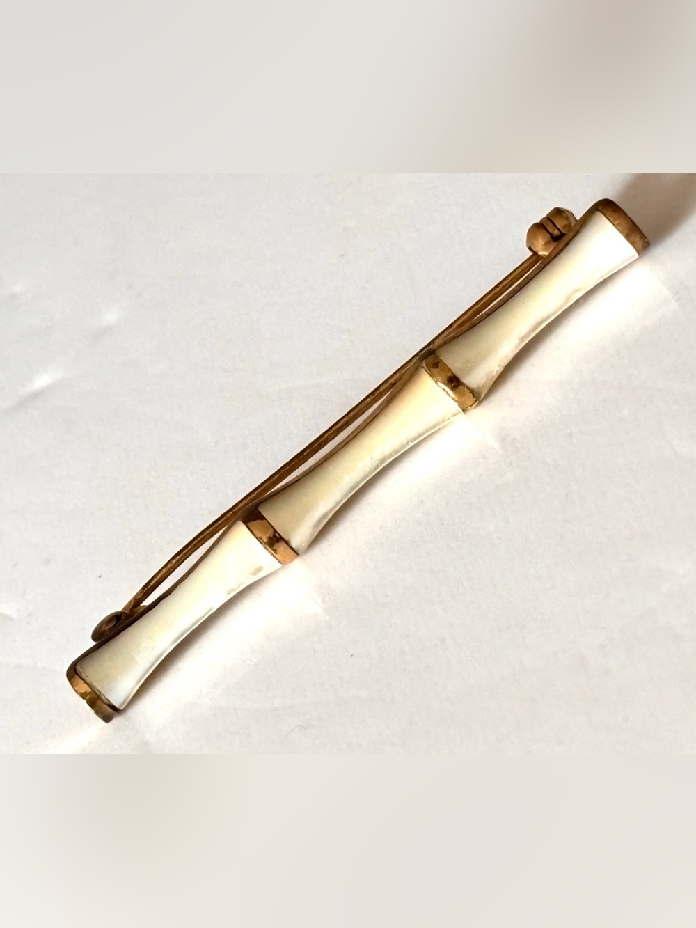 Rare Vintage white mother-of-pearl brooch bamboo stem shape in brass